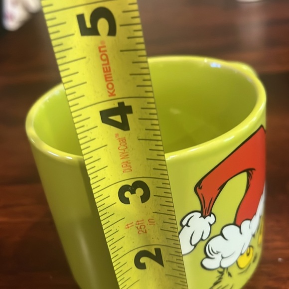 Dr. Seuss, the Grinch coffee mug - Picture 5 of 5